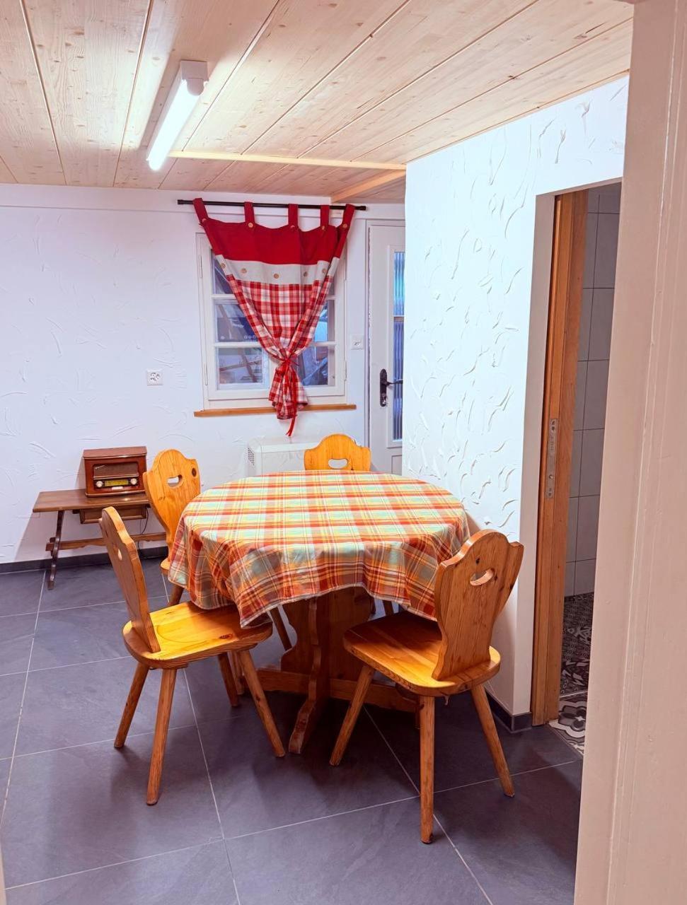 Vintage Apartment By Apartments Capricorn Gsteigwiler Екстер'єр фото